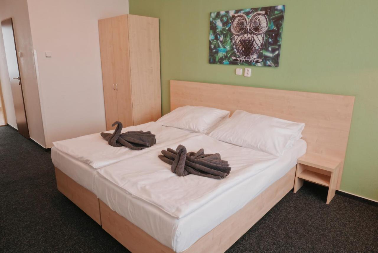Mestsky Hotel Bobik Volary Exterior photo